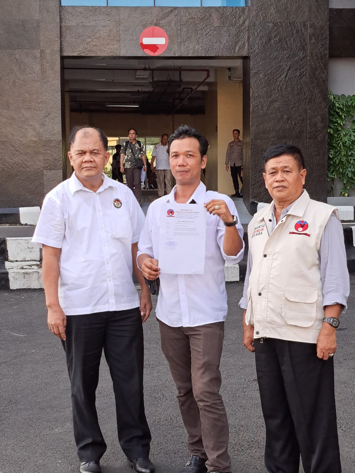 Kepala Desa Tidak memberikan Dokumen LPJ APBDES di laporkan ke Dirkrimsus Polda Sum sel
